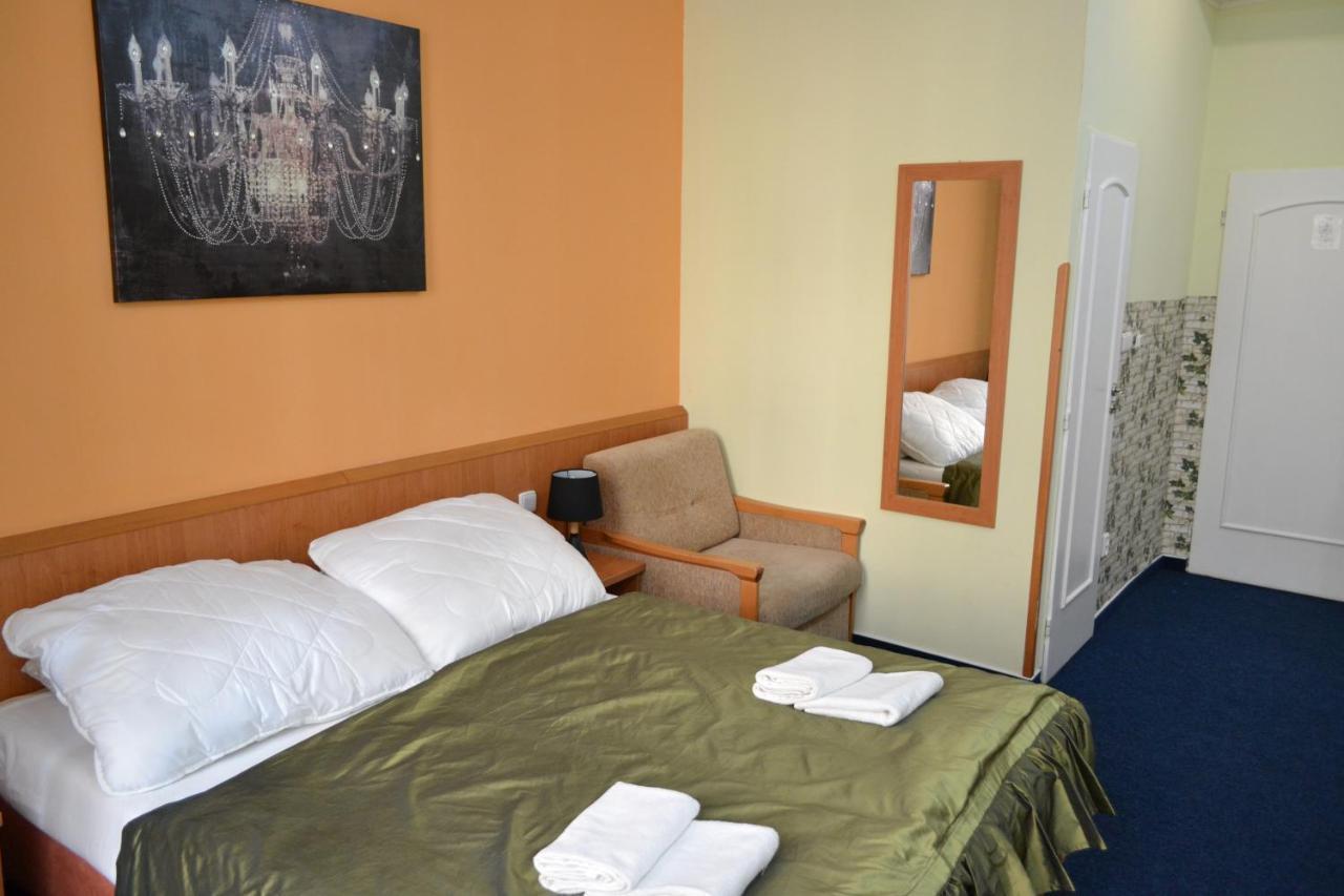 Aladin Praha Hotel Exterior photo