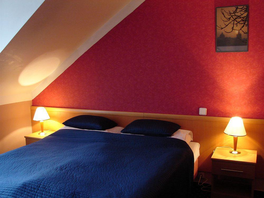 Aladin Praha Hotel Exterior photo